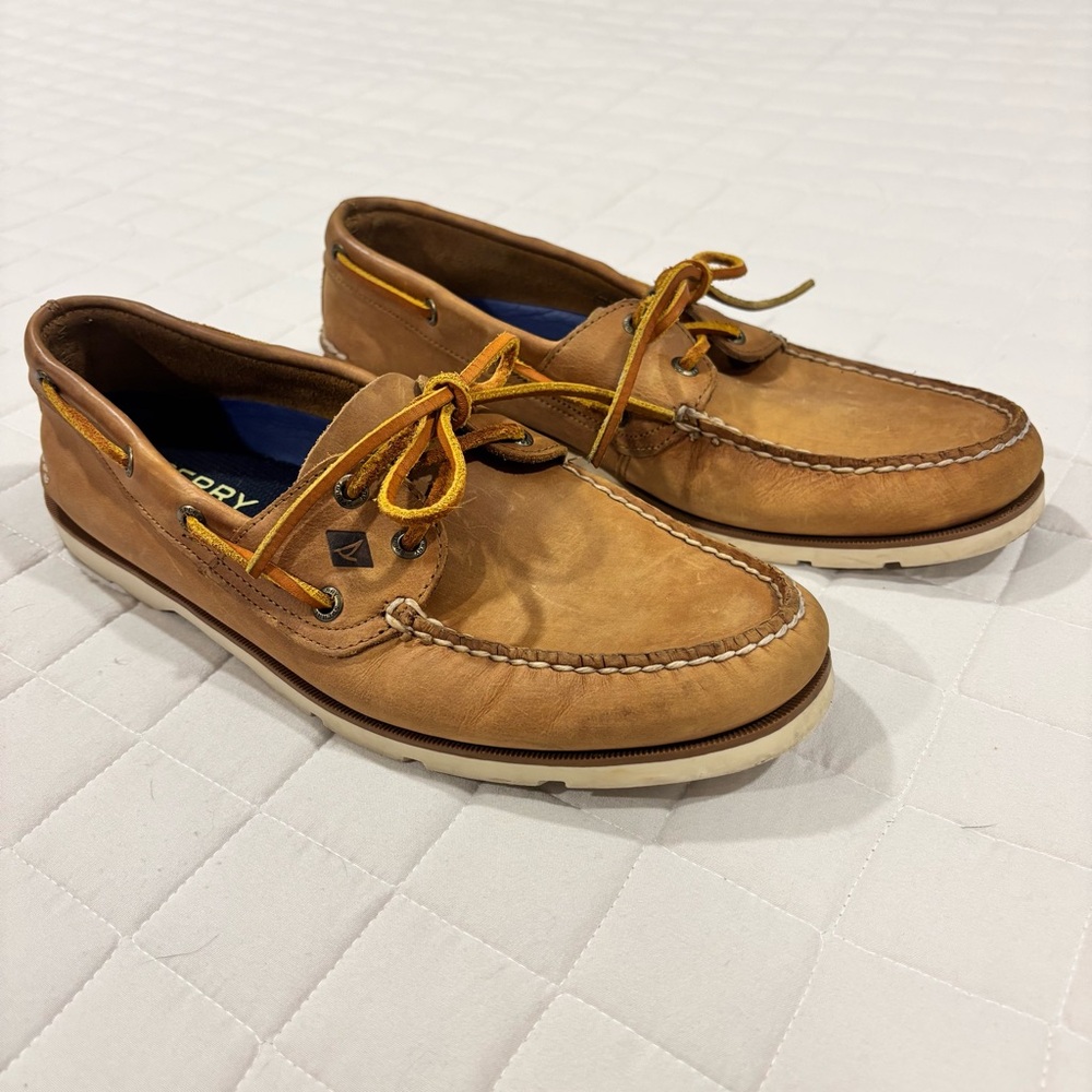 Sperry Tan Leather Boat Shoes with Yellow Laces